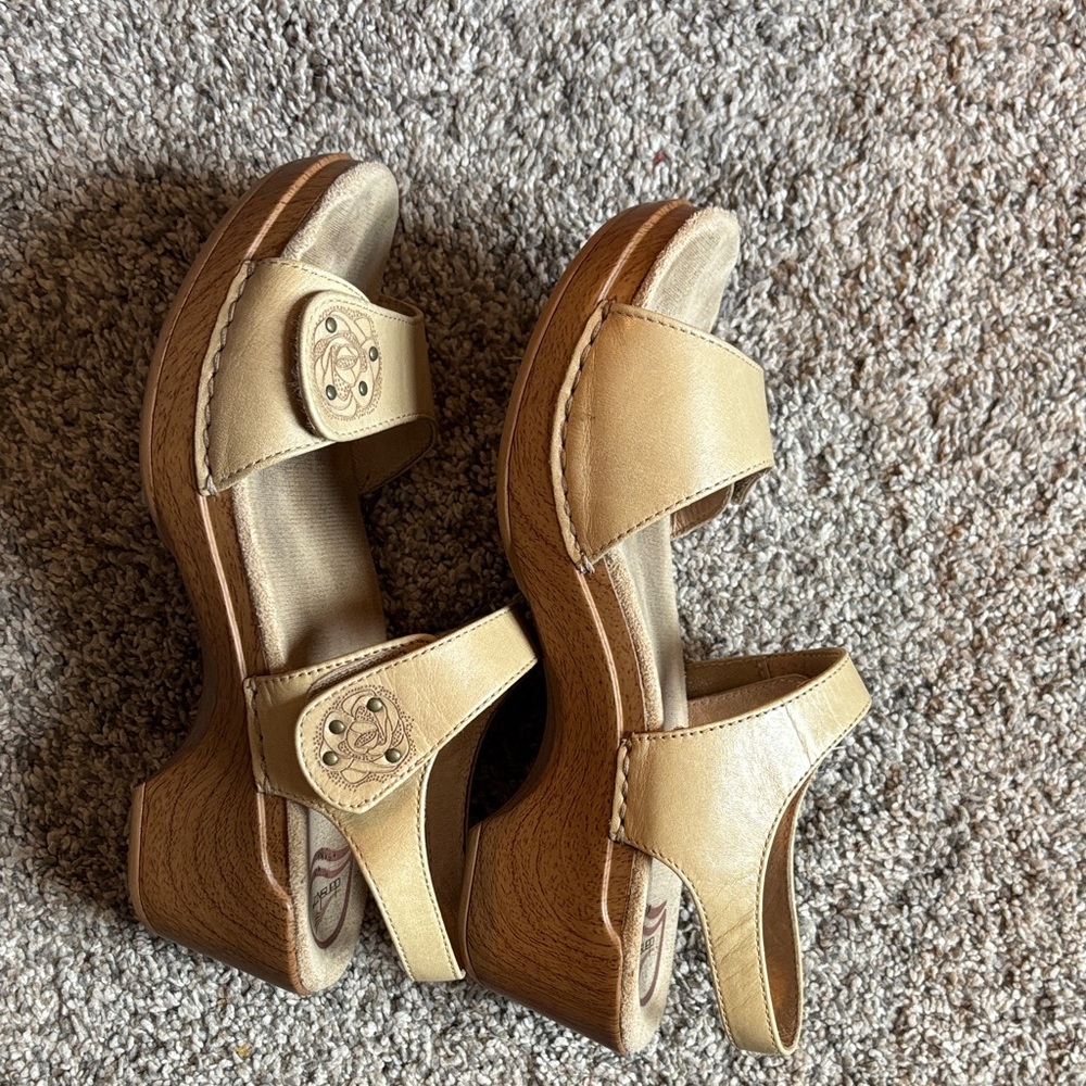 Dansko Women's Tan Slip-On Comfort Sandals - Picture 2 of 10